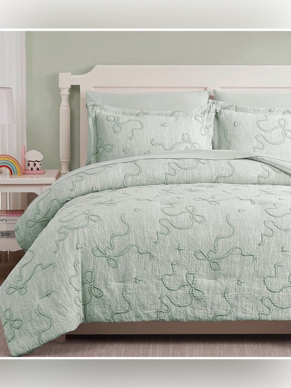 Light Green Bow Comforter Set